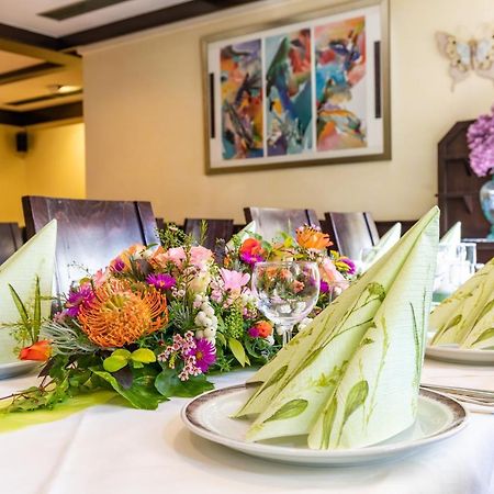 Gasthof Pension Post เดนเคนดอร์ฟ ภายนอก รูปภาพ